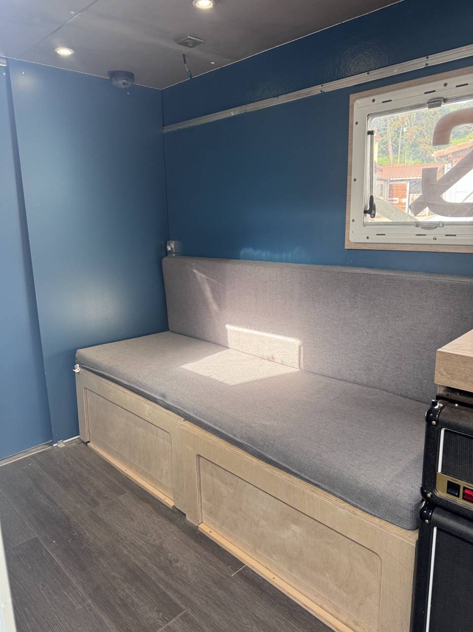 Caravane/ groomy / remorque debon 