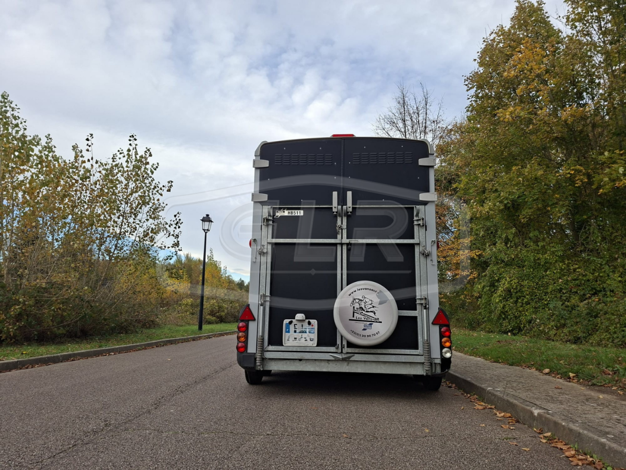 VAN OCCASION – IFOR WILLIAMS – HB 511 OBLIQUE PONT PORTE – 2 PLACES  - 2017