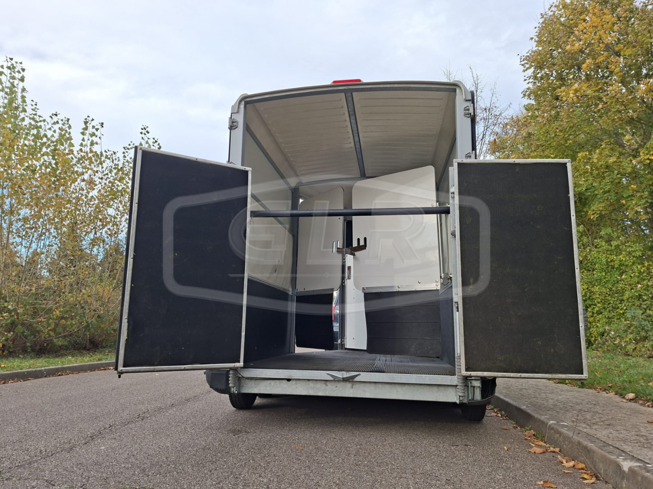 VAN OCCASION – IFOR WILLIAMS – HB 511 OBLIQUE PONT PORTE – 2 PLACES  - 2017