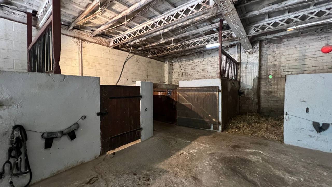 Propriété équestre à fort potentiel dans l'Aude (11)