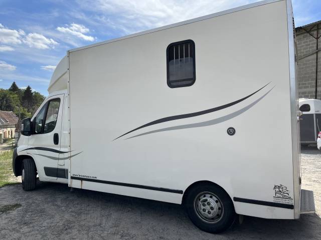 Location VL 2 chevaux 