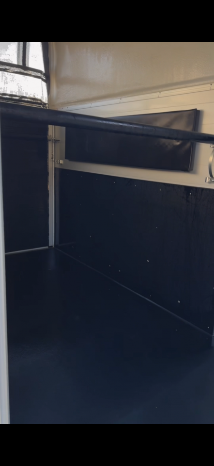 Cheval Liberté Gold One Aluline