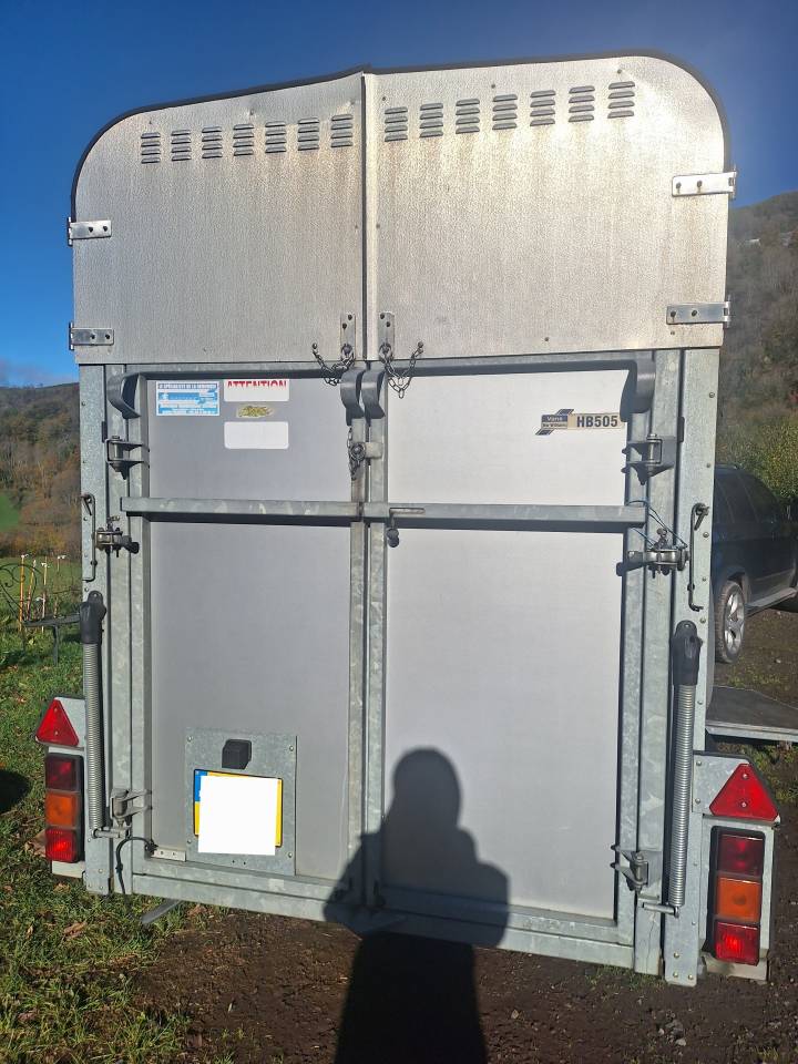 Van Ifor Williams HB505R, 2 places