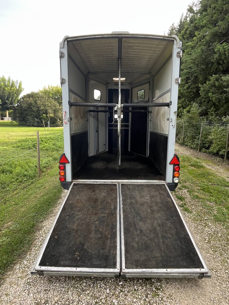 A VENDRE VAN IFOR WILLIAM 2 places