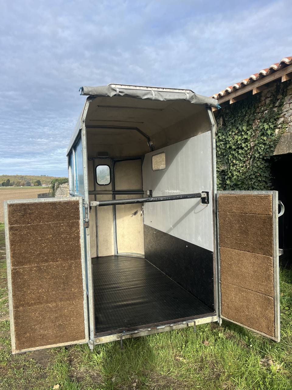 Van cheval - marque AP Petit 1 place 1/2