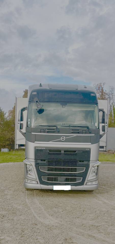 à vendre volvo FH540 carrosserie EQUIX