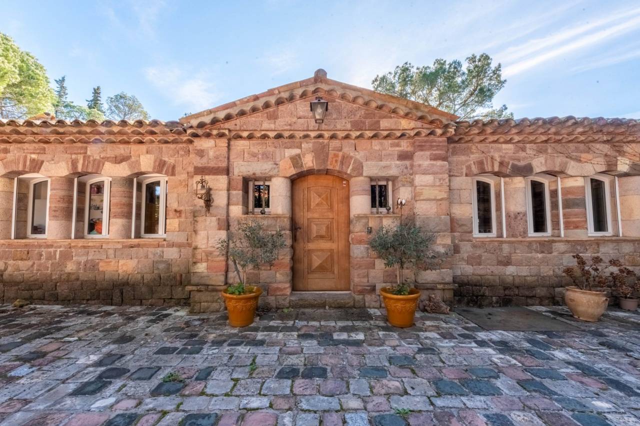 Propriété équestre d'exception à Saint-Raphaël (83)