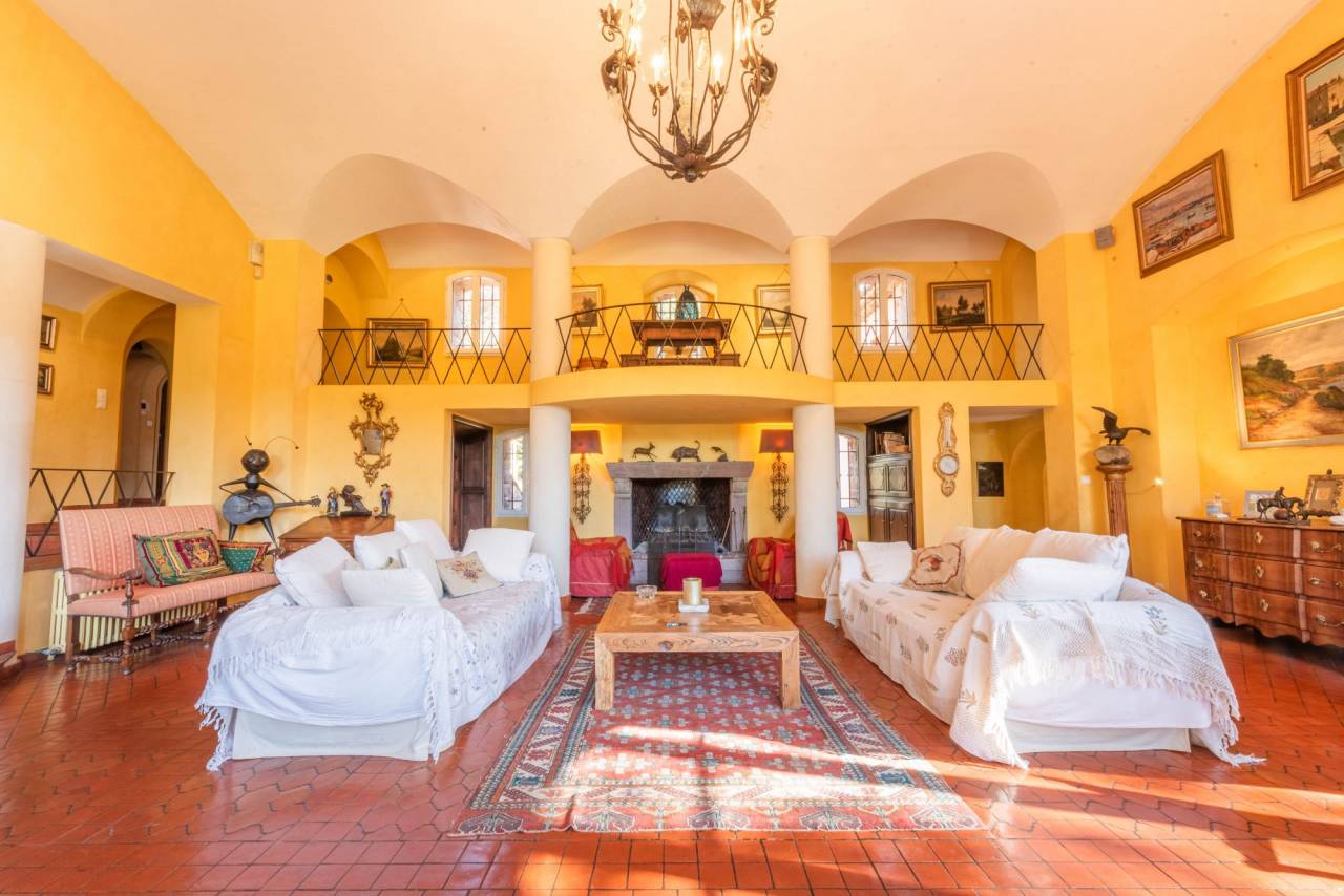 Propriété équestre d'exception à Saint-Raphaël (83)