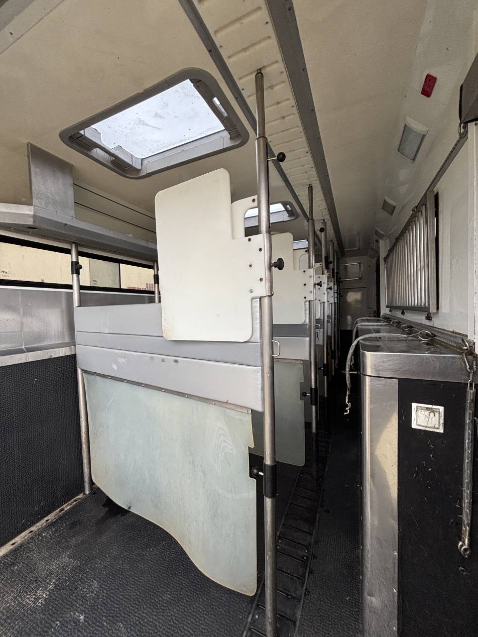 IVECO STRALIS 19 T 360 CHX CARROSERIE STX 7 PLACES CHX