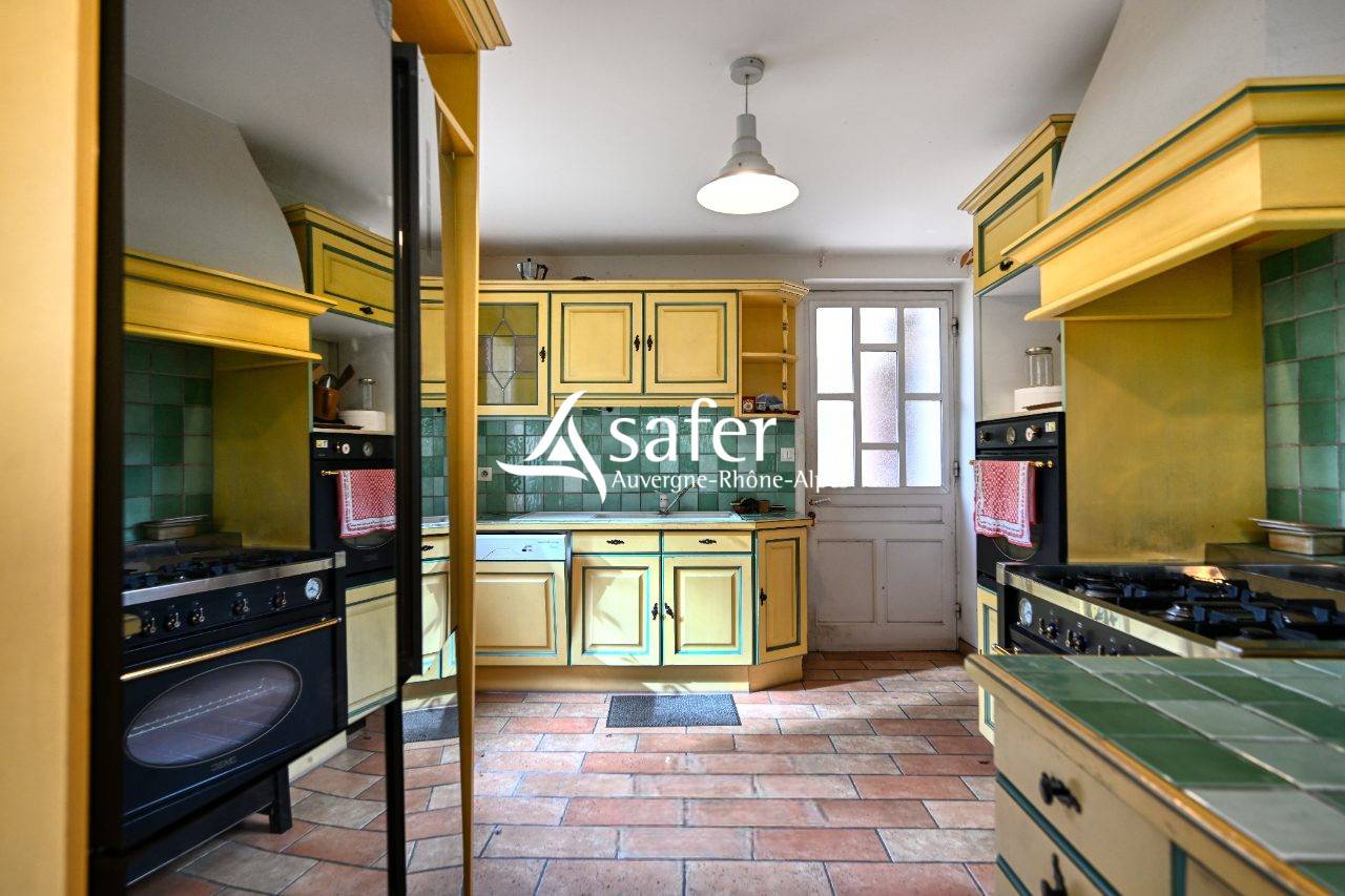 ANCIEN MOULIN AVEC HABITATION - MESSIMY