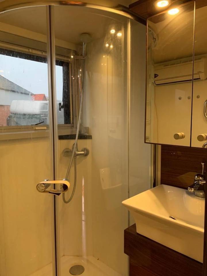 SCANIA P320 INTERHORSE EXCLUSIVE