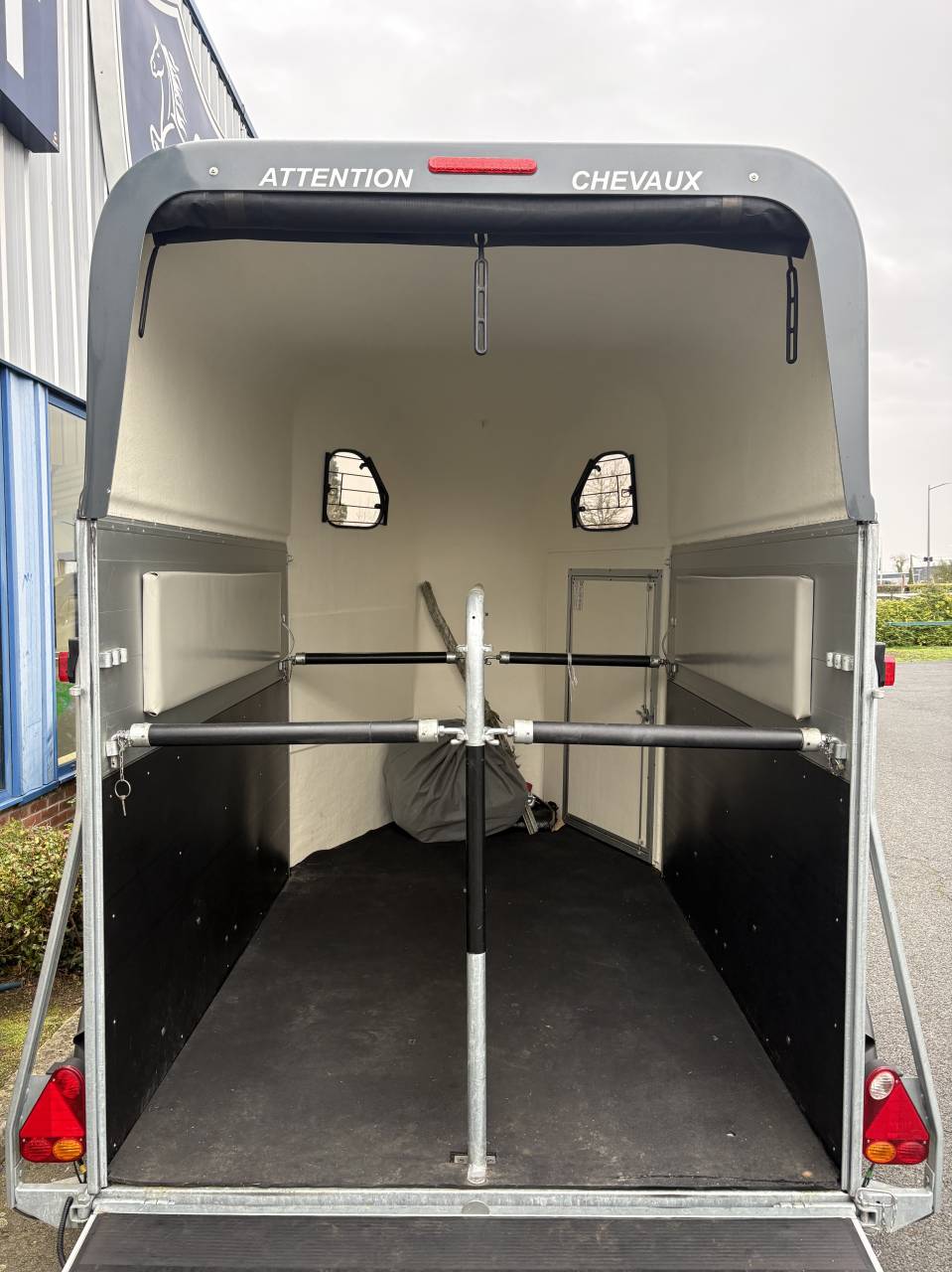 Van 2 places GOLD 2 CHEVAL LIBERTE