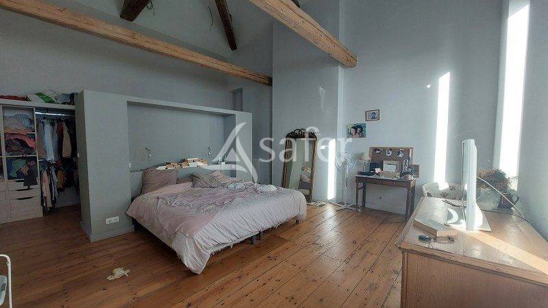 Rive droite BORDEAUX - propri&eacute;t&eacute; de CARACTERE pour amoureux de