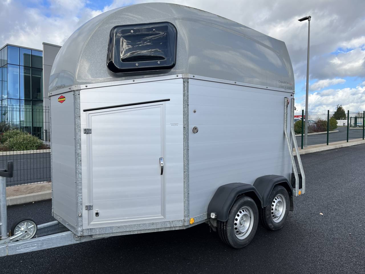 Van Bockmann 2 places