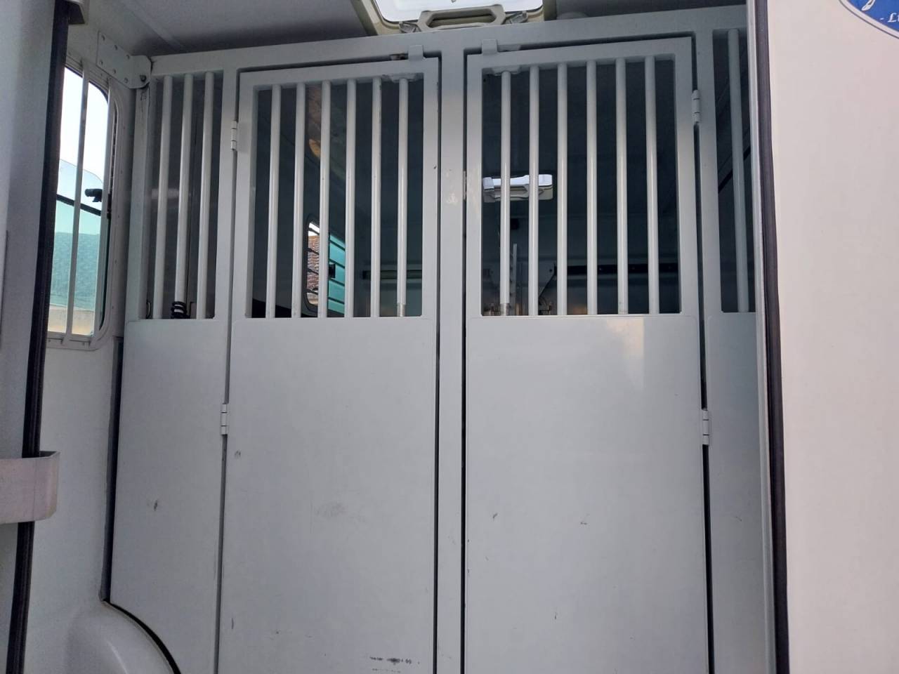 Vl Barbot 5 places cabines 