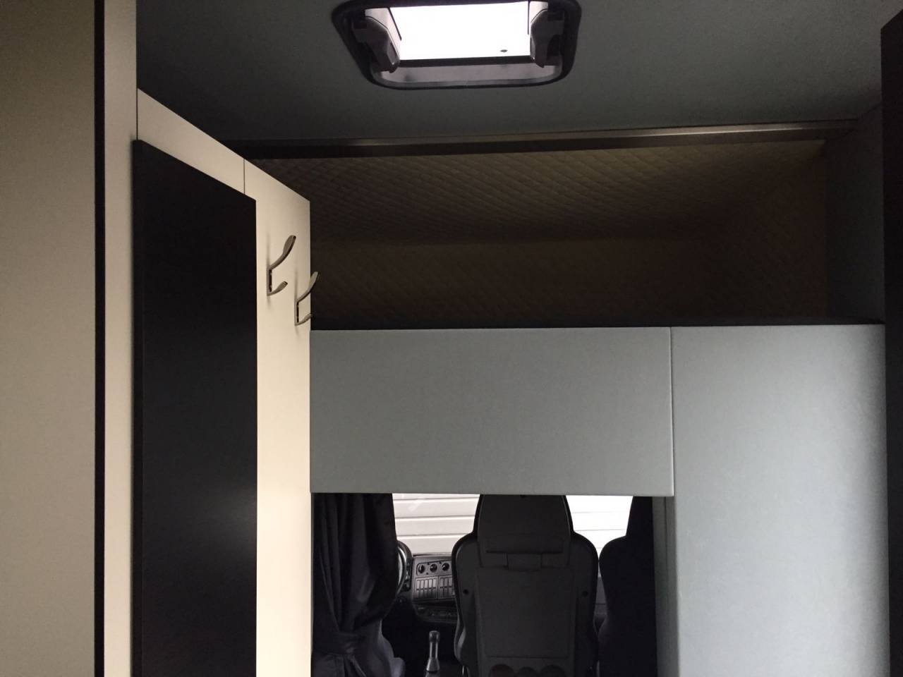 Camion pour chevaux avec mobilhome, MAN TGL 12.210