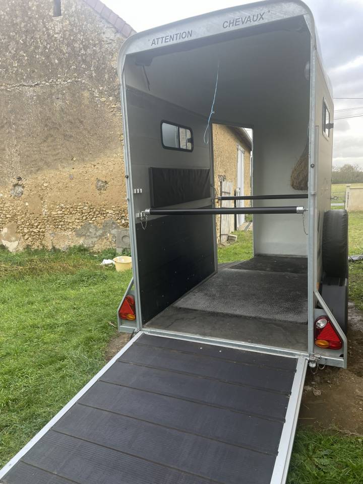 VAN CHEVAL LIBERTE TOURING GOLD ONE (1,5 place)