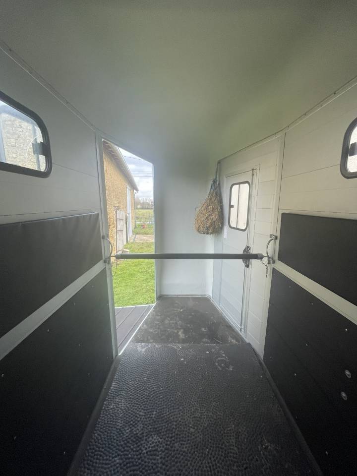 VAN CHEVAL LIBERTE TOURING GOLD ONE (1,5 place)