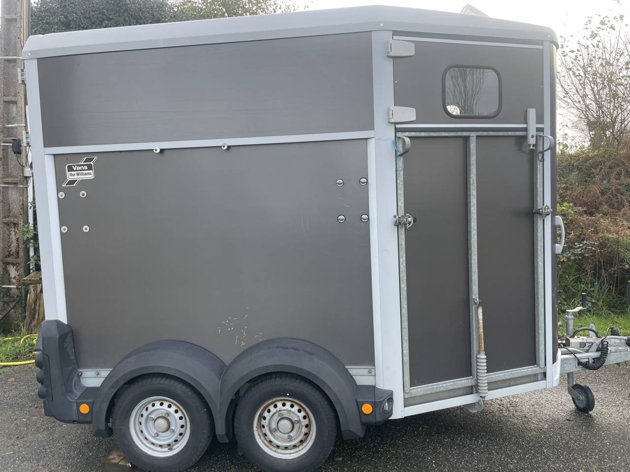IFOR WILLIAMS - HB506 - 2 PLACES Chevaux - 2013
