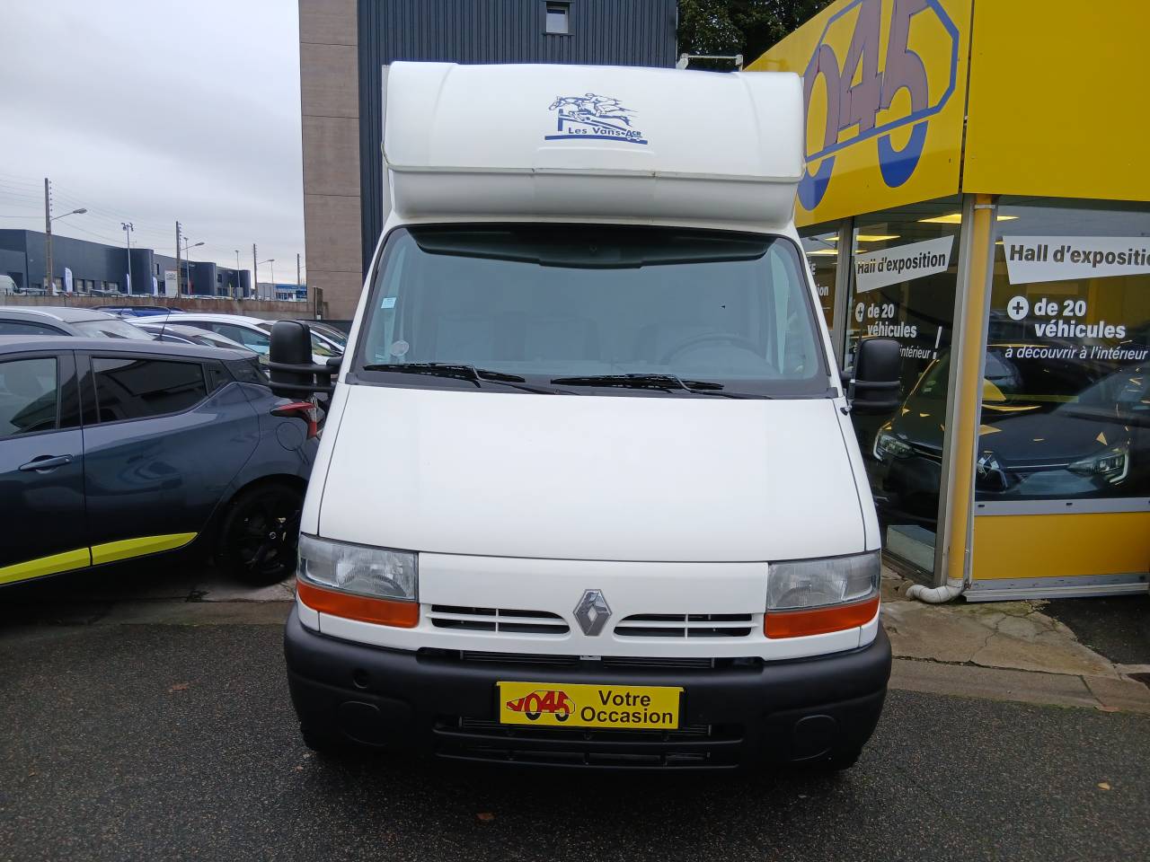 RENAULT MASTER 2.8 dTi Transport pour deux chevaux