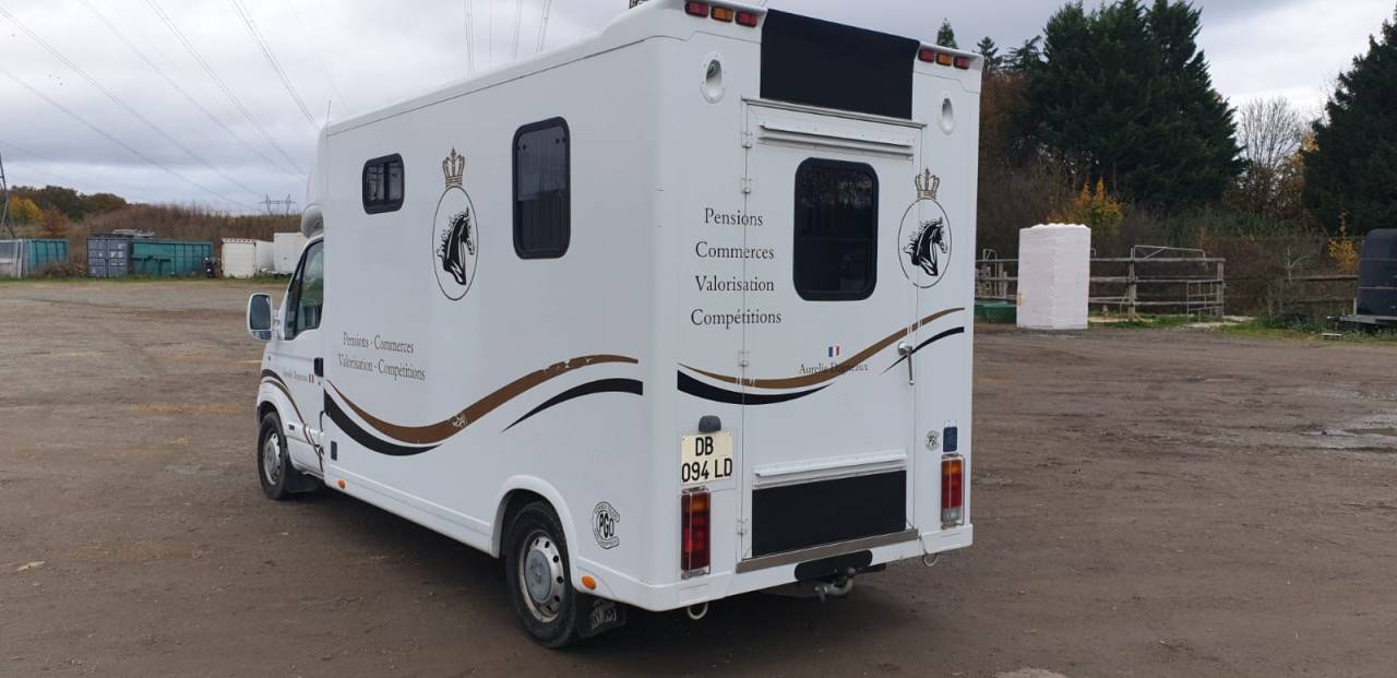 MTM stalles RENAULT MASTER 2009 5 PLACES (77) DCI150