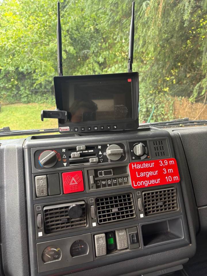 3-Horse Truck – Motorhome for 5 People – IVECO 280 hp