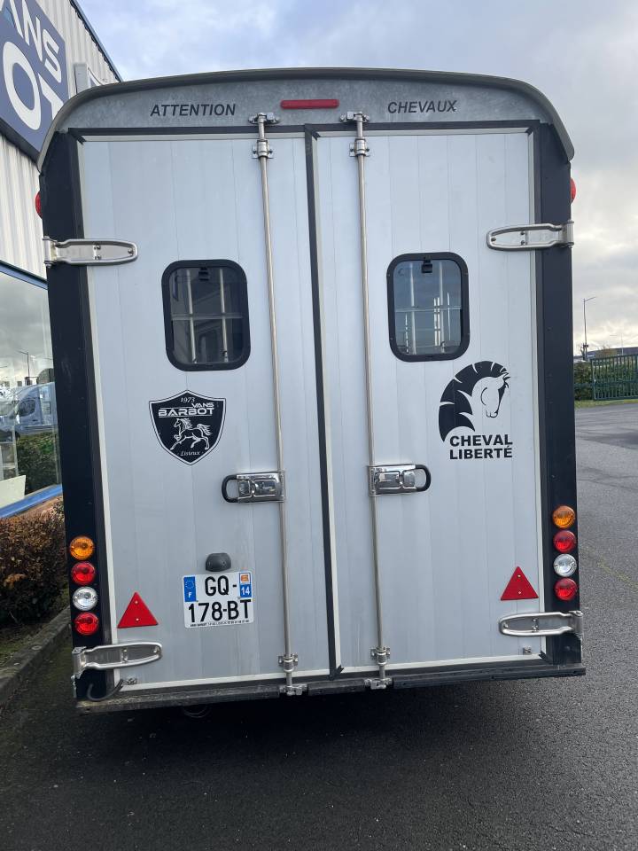 MAXI 3 CHEVAL LIBERTE 