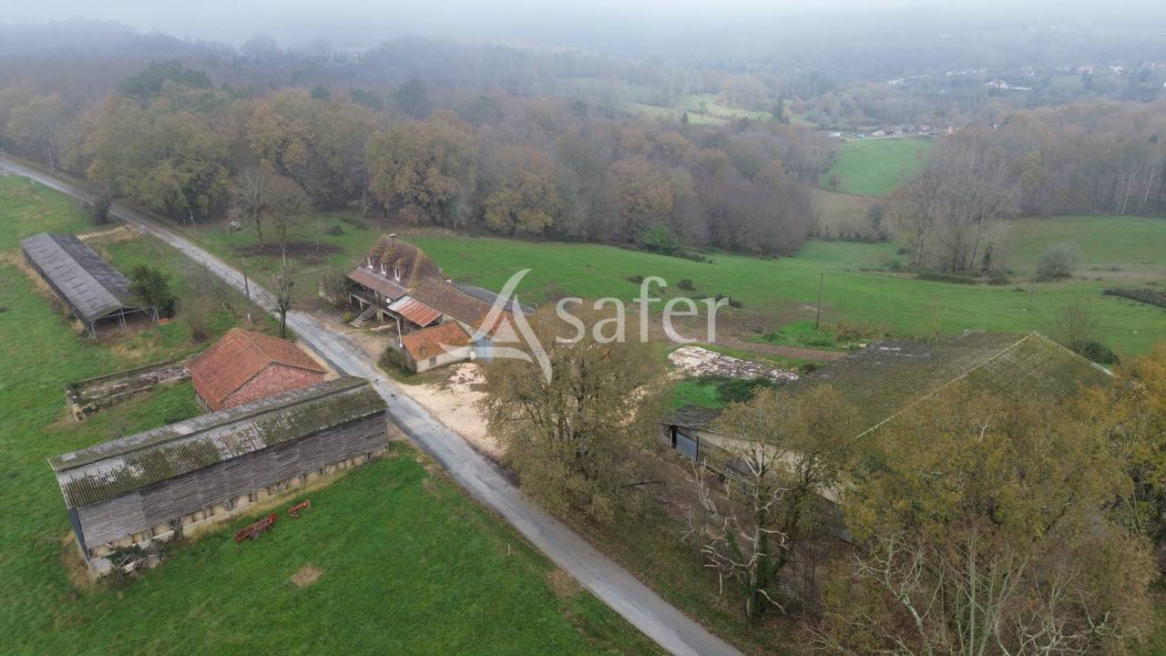 Exploitation d'élevage avec irrigation sur 75ha en vente et loc