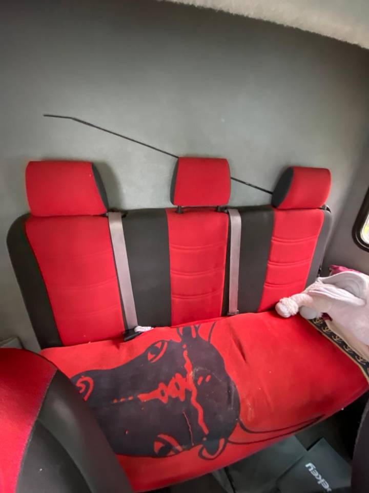 180cv/2014/135000kms/cab 5pl/stalles/43500 e