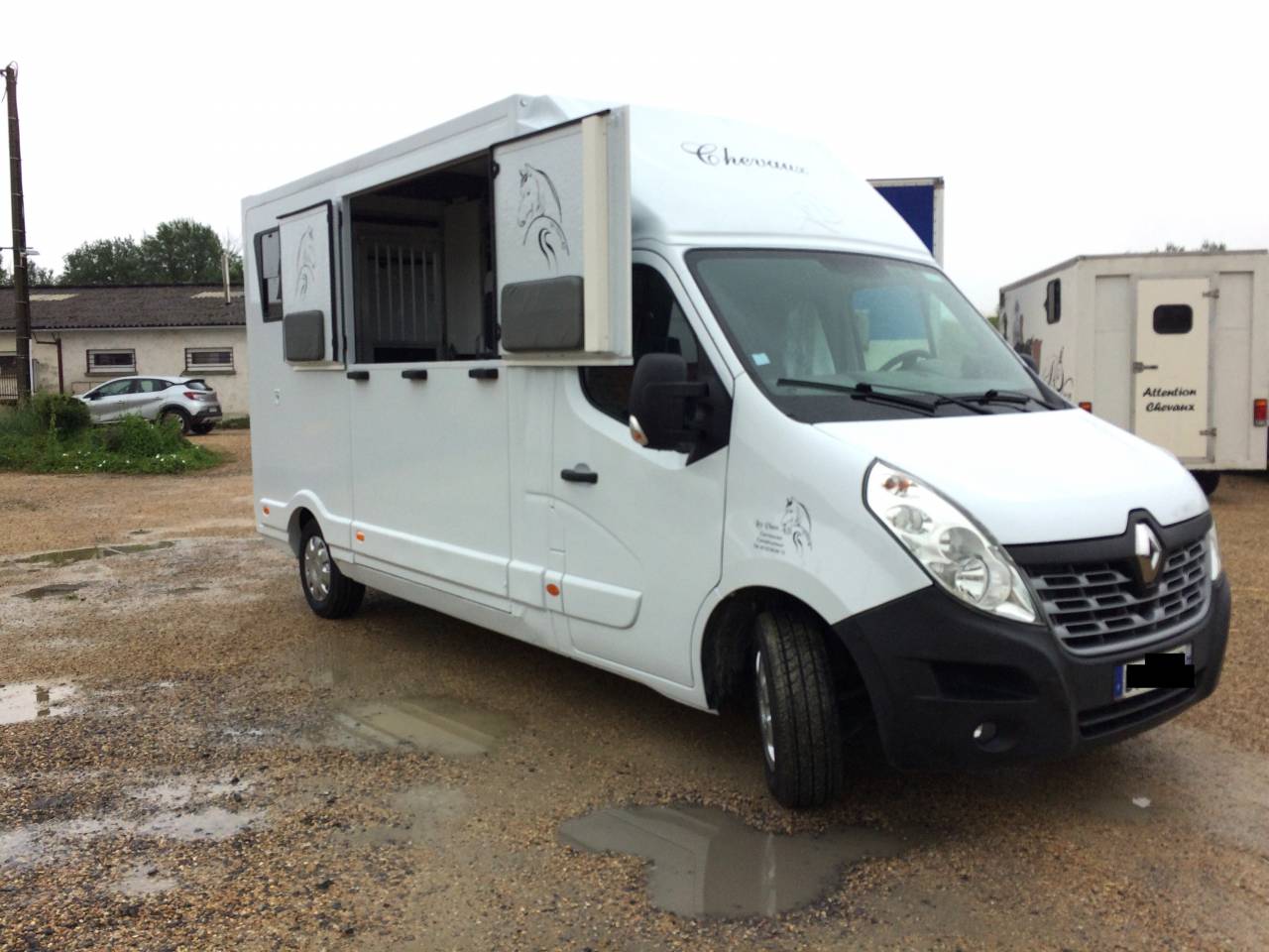 Renault Master Stall