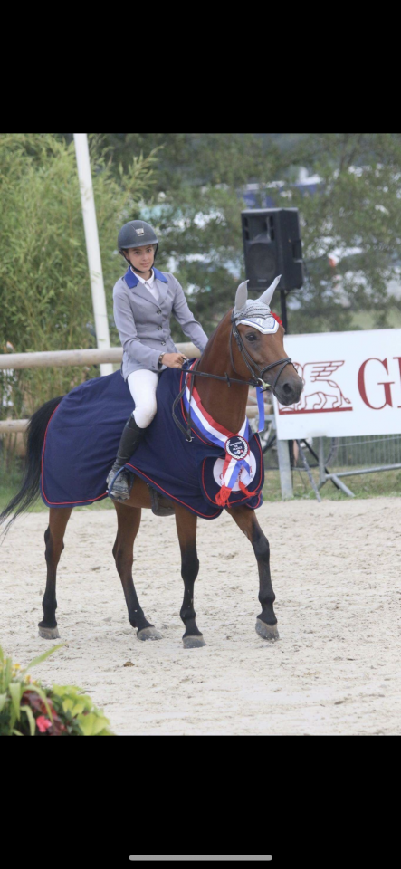 Ponette de sport à louer 