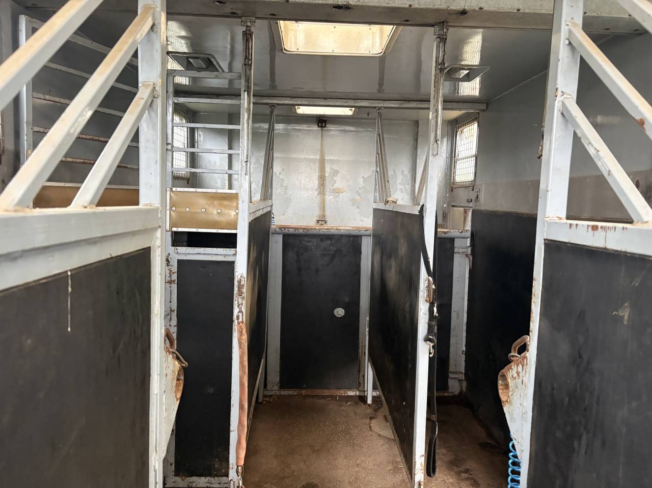 Vend pl 8 chevaux renaullt