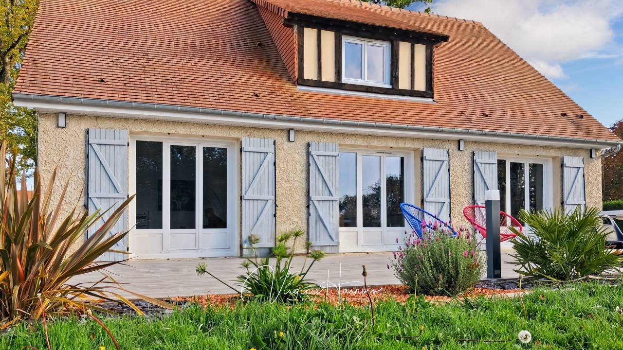 Jolie maison sur 2.40 ha de pâture proche Falaise.