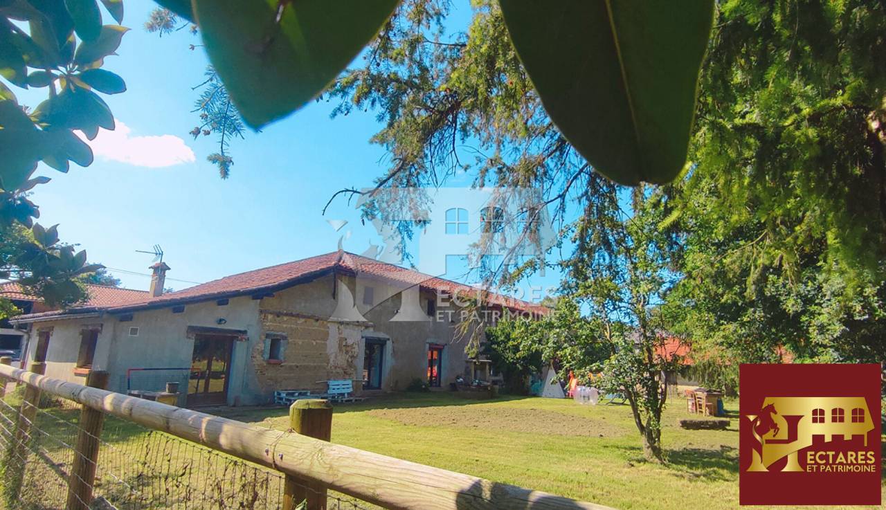 Propriété équestre 14 hectares