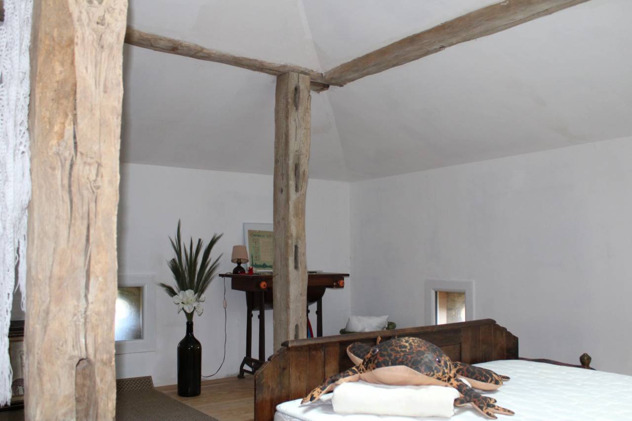 MAISON DE CAMPAGNE SUR 5 HECTARES DANS LE GERS