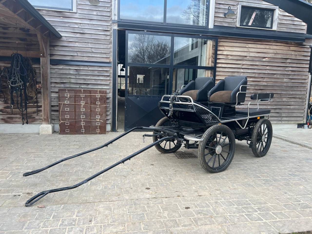 Cal&egrave;che marathon loisir 6 places double-poste Pouvreau