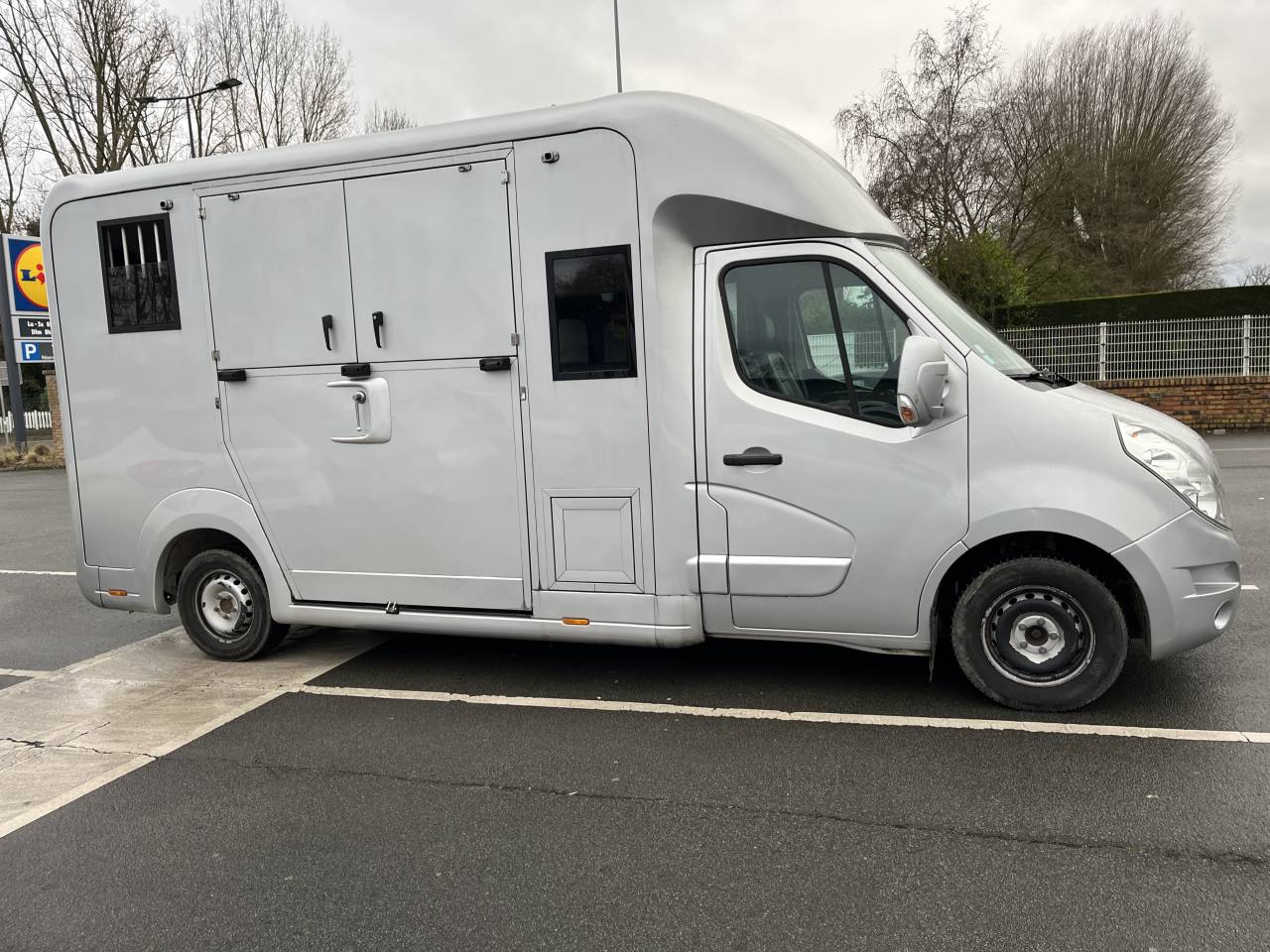 Camion VL Stx 150 ch dci. 5 pl cabine.95000 km