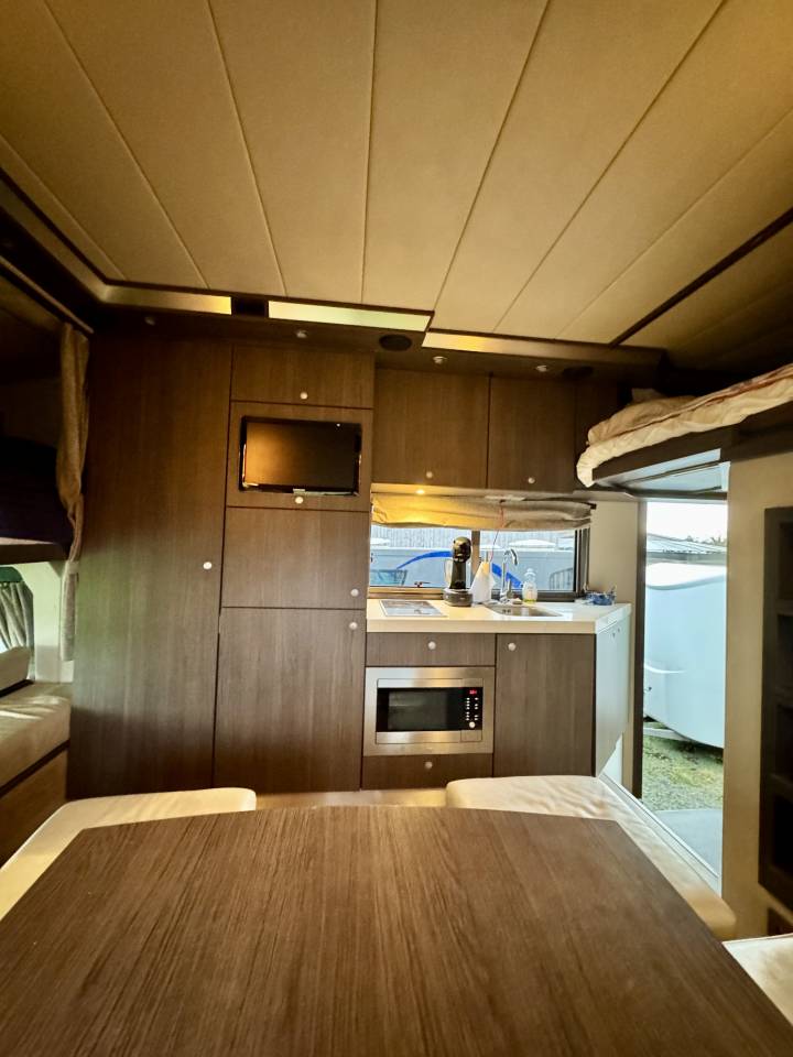 Camion Scania P380 STX 7 places