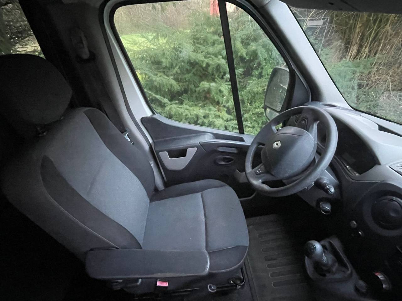 Camion VL Renault Master 2 places chevaux  