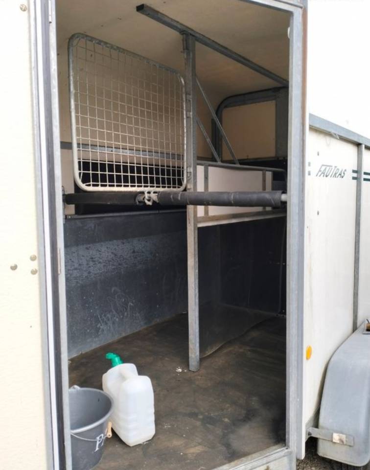 Location van 2 places - Secteur Saint Roch