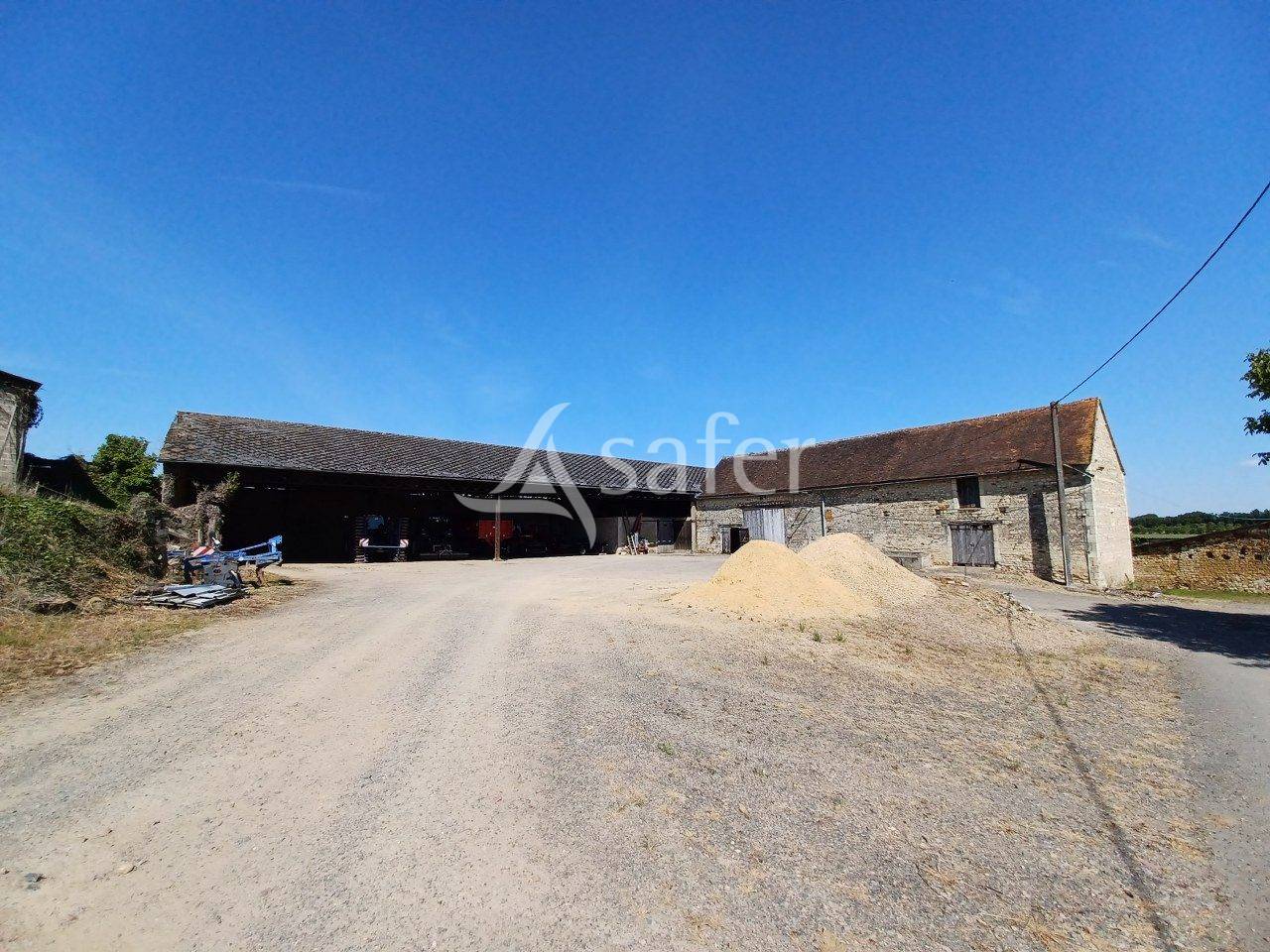 Ancienne Ferme sur 10 ha