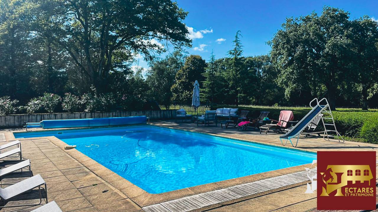 Maison Nort Sur Erdre 2 habitations, 1,7 hectares 12 pi&egrave;ce(s) 350 m2