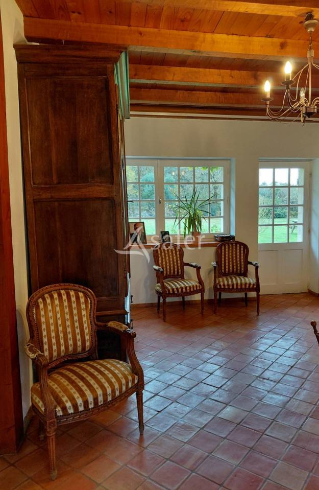 Propri&eacute;t&eacute; &eacute;questre de caract&egrave;re