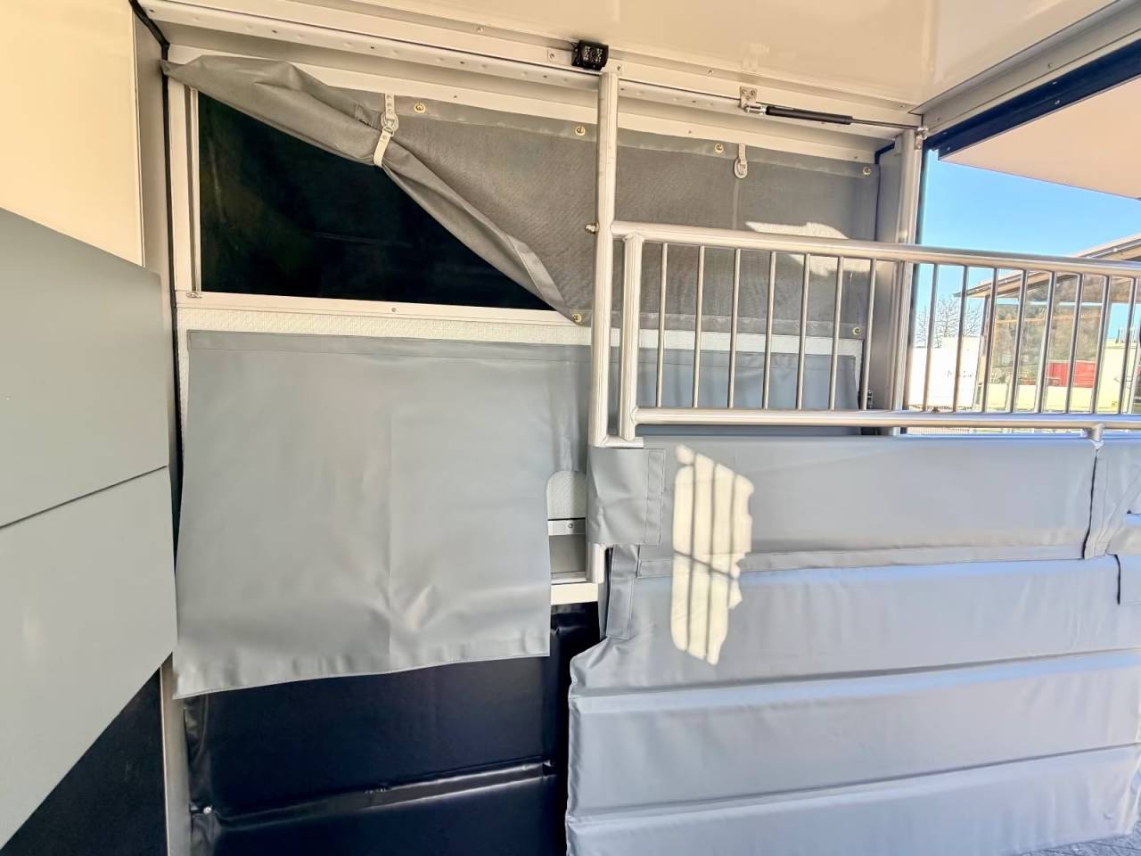 RENAULT MASTER Blue dCi 170 MSG STALLION LIGHT BOITE AUTOMATIQUE