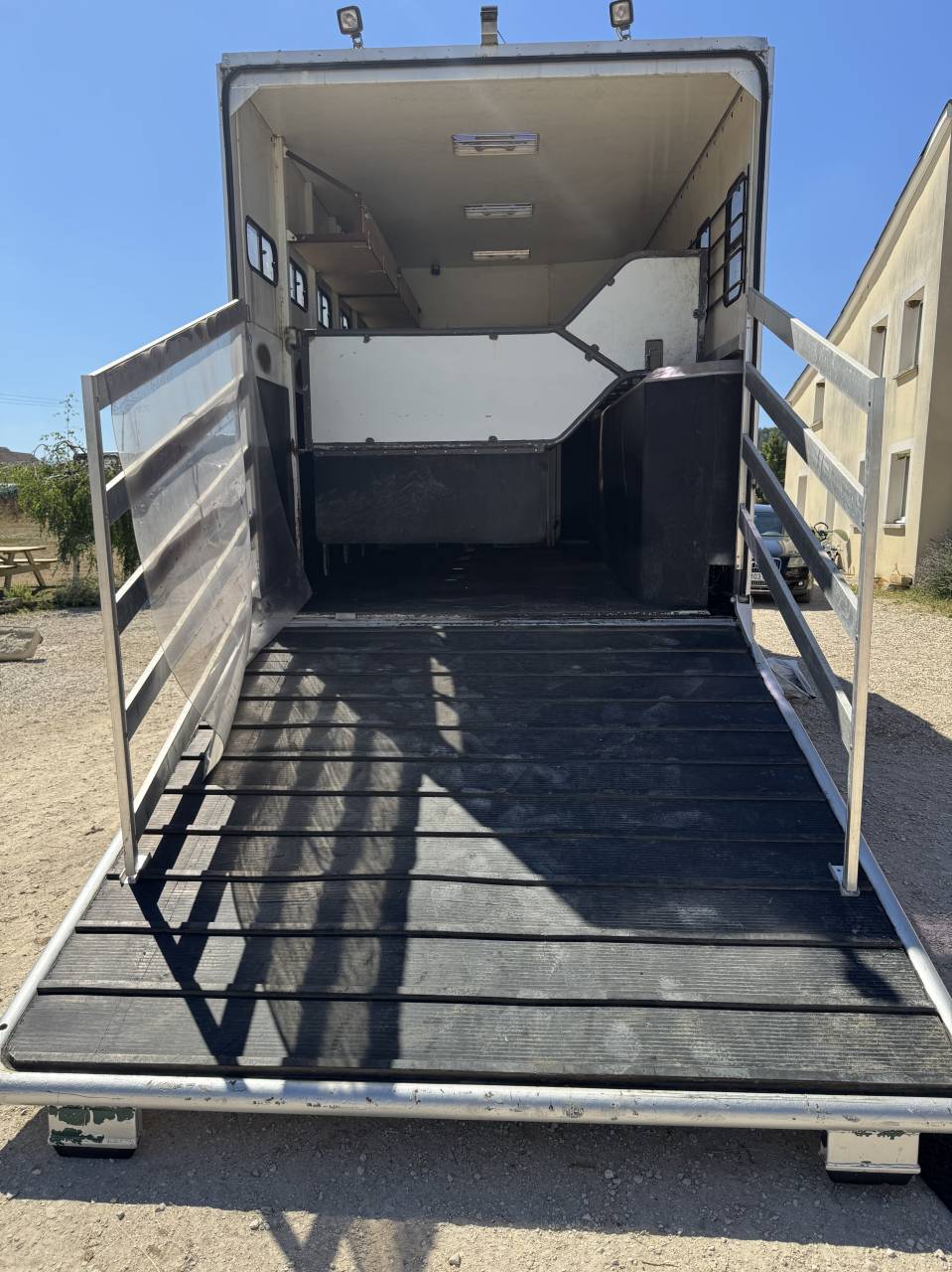 renault magnum 5 chevaux plus home car