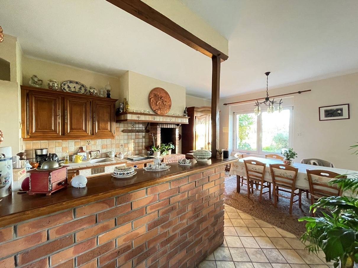 ST COULOMB - Maison/Ferme de 117m&sup2; + annexes sur 2.5ha