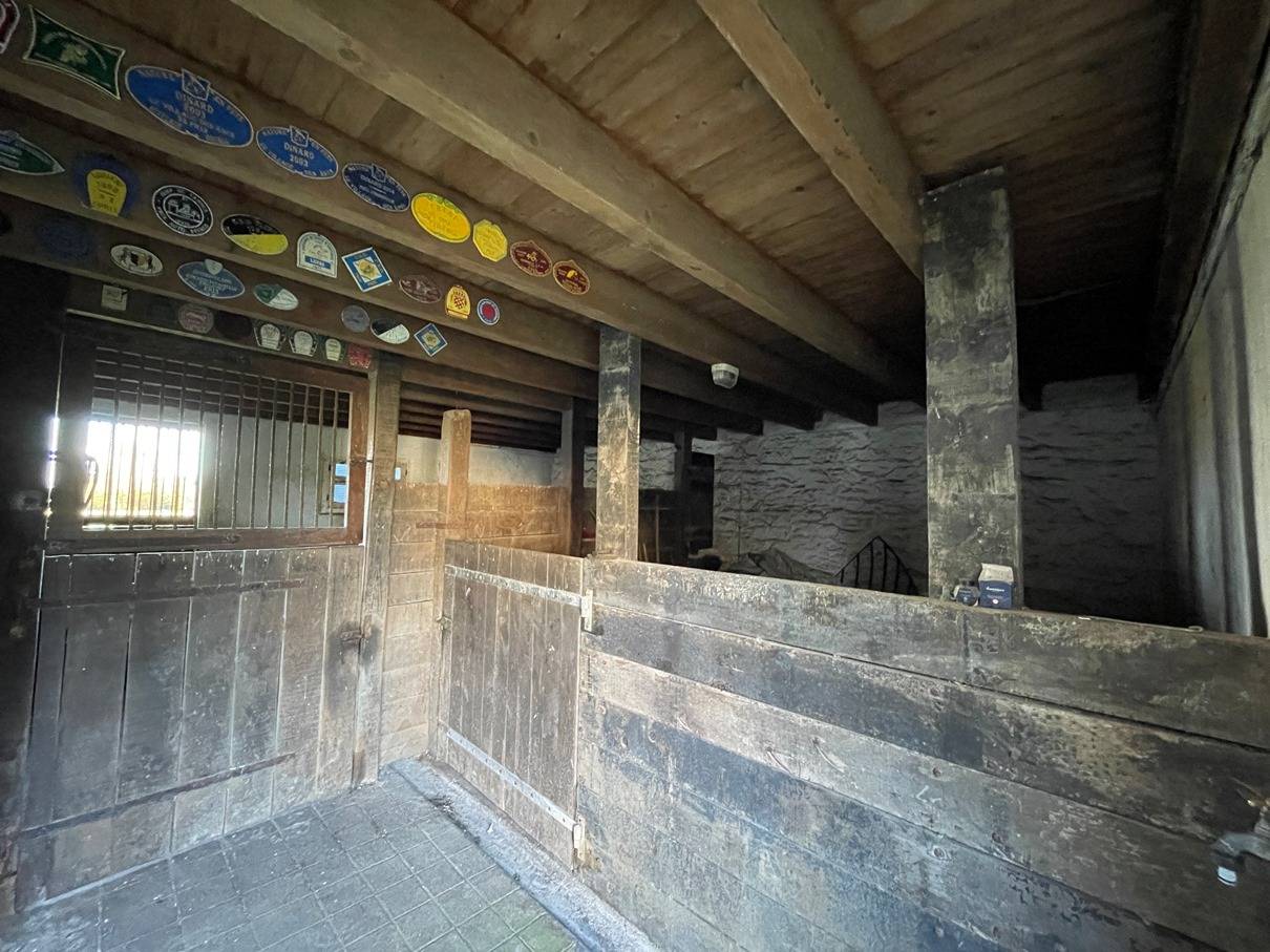 ST COULOMB - Maison/Ferme de 117m&sup2; + annexes sur 2.5ha