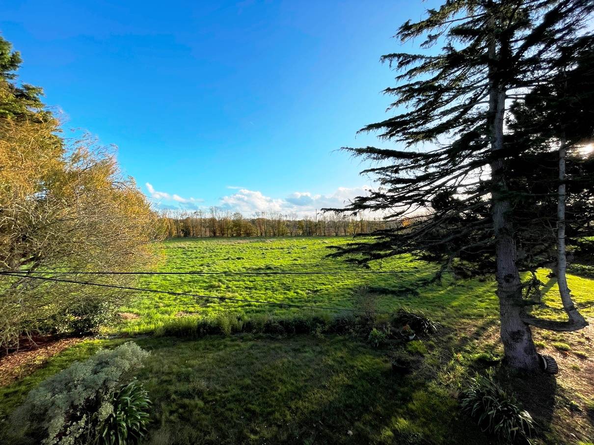 ST COULOMB - Maison/Ferme de 117m&sup2; + annexes sur 2.5ha