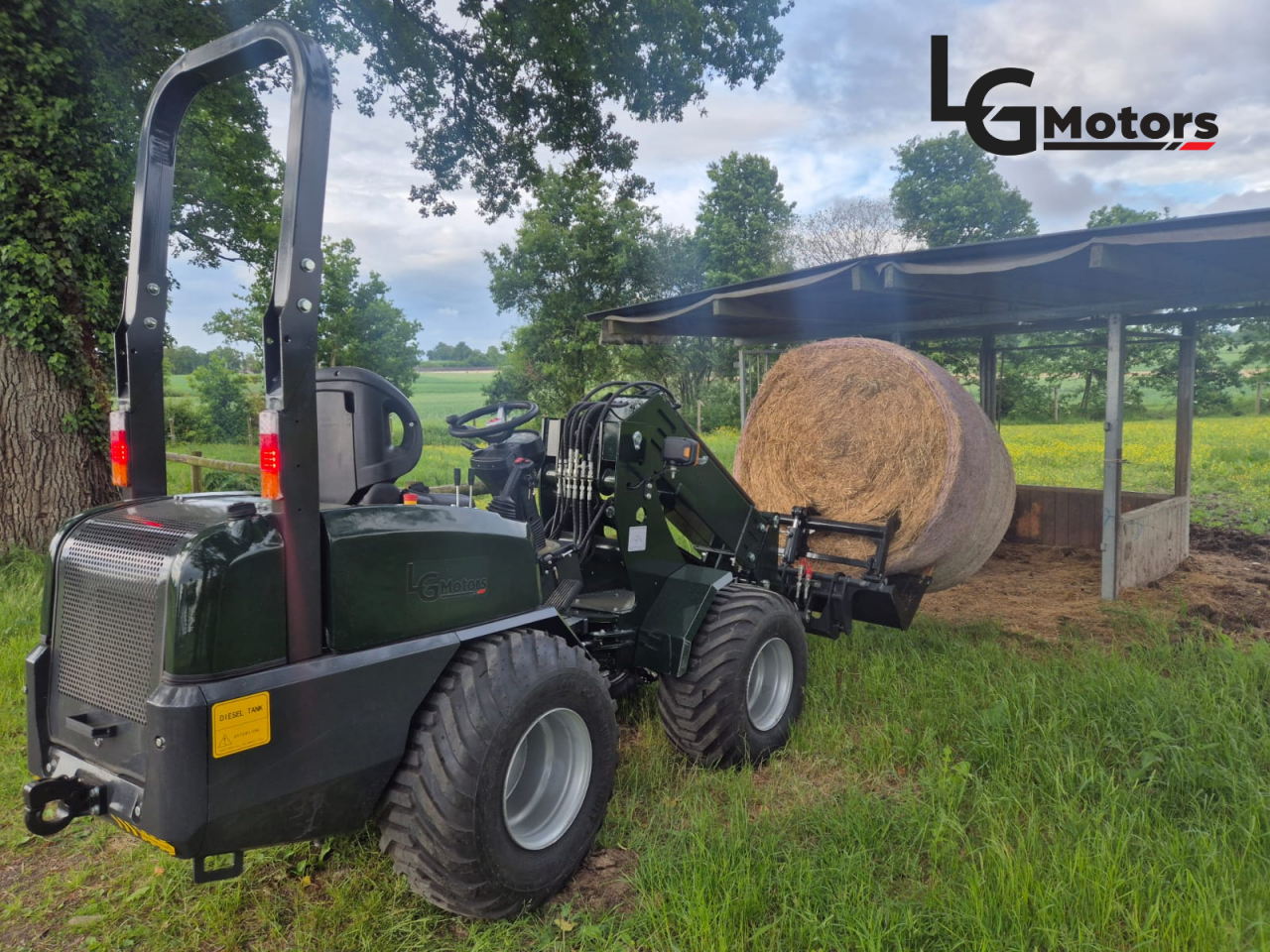 Valet de ferme - Mini chargeuse LG Motors TH180