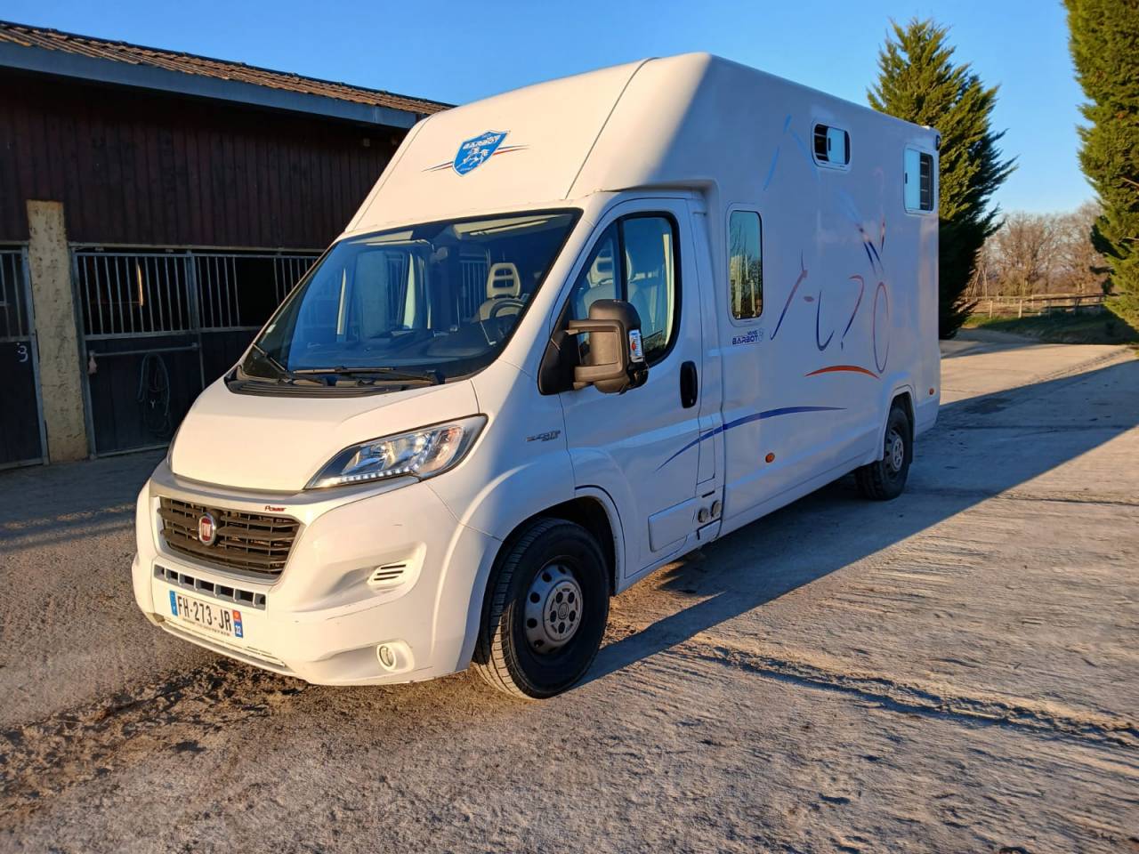 Vends camion VL Fiat Ducato excellent &eacute;tat / 180Ch 